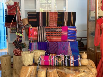 thổ cẩm truyền thống – Điểm nhấn lễ hội Tây Nguyên