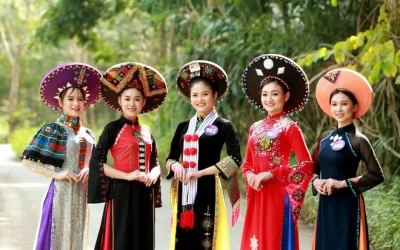 Áo dài thổ cẩm sự lựa chọn cho các sự kiện long trọng