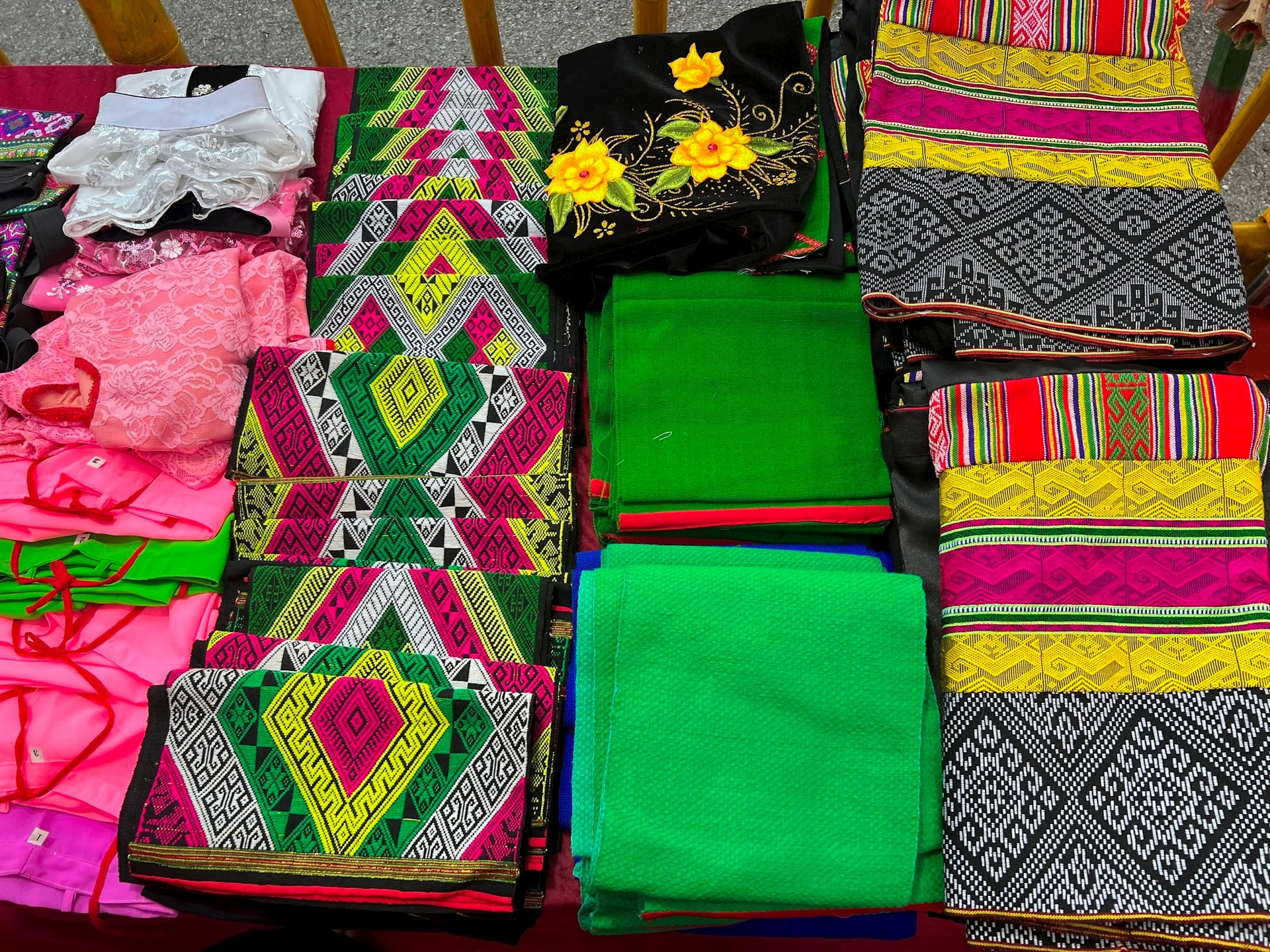 Thổ cẩm handmade